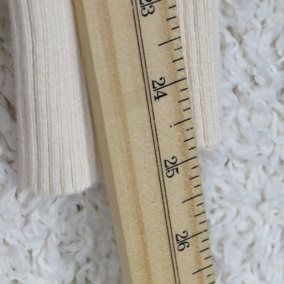 Van Heusen*Women's Long Sleeve Button Down Ruffled Design Cardigan Sweater~Small - Picture 9 of 9